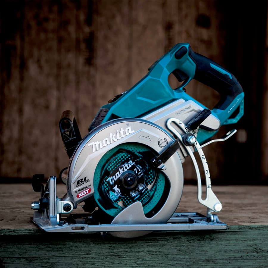Makita 7-1/4" Circular Saw 5/8" Arbor with 40V max XGT® Lithium-Ion Cordless Brushless Motor, 4.0 Ah Battery Included, Rear handle, GSR01M1, detail 3