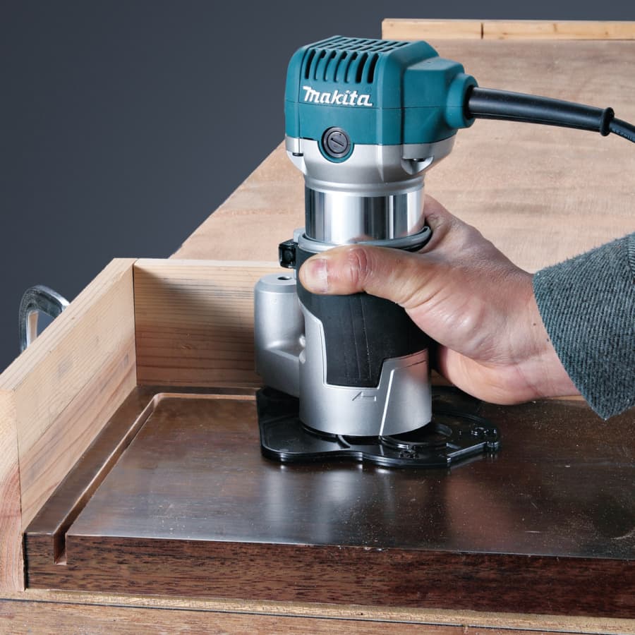 Makita Router, Compact Kit 6.5A 1.25hp Corded Motor Variable Speed, - RT0701CX3, detail 9