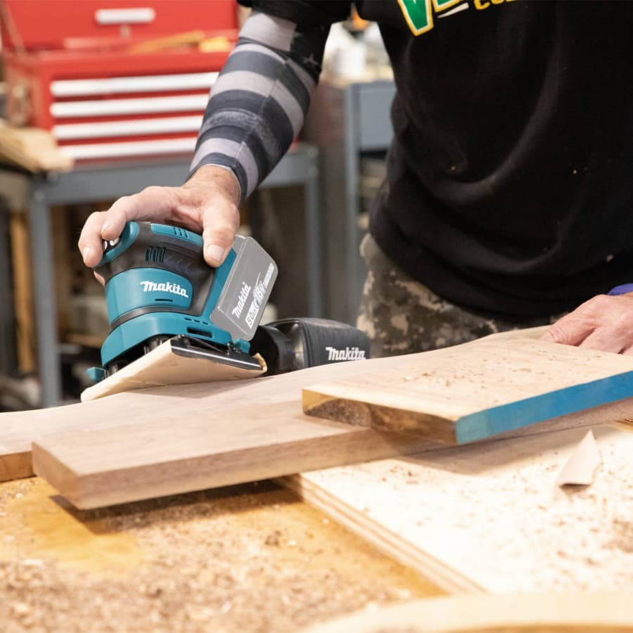 Makita Finish Sander 18V LXT® Lithium-Ion Cordless Brushed Motor with 4-1/2 x 4" Pad, Vacuum, Bare Tool - XOB02Z, detail 1