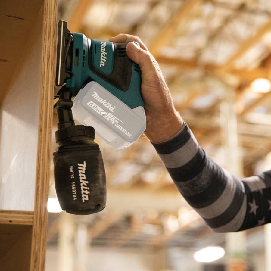 Makita Finish Sander 18V LXT® Lithium-Ion Cordless Brushed Motor with 4-1/2 x 4" Pad, Vacuum, Bare Tool - XOB02Z, detail 2