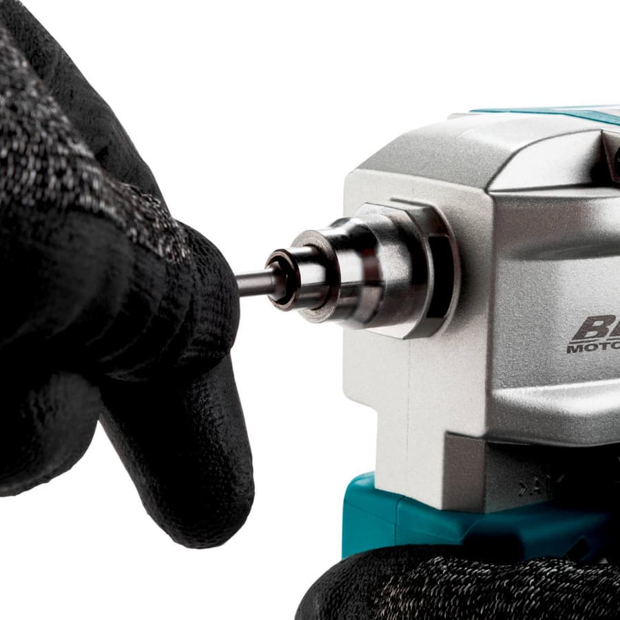 XRF04Z, detail 3