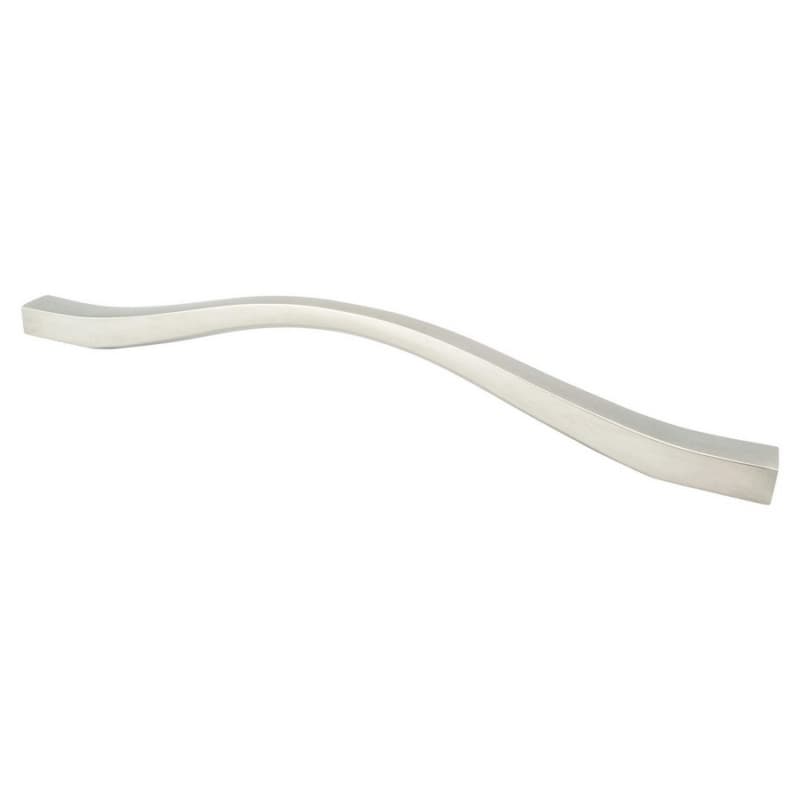 7-9/16"/8-13/16" Fluid Handle Pull, Brushed Nickel