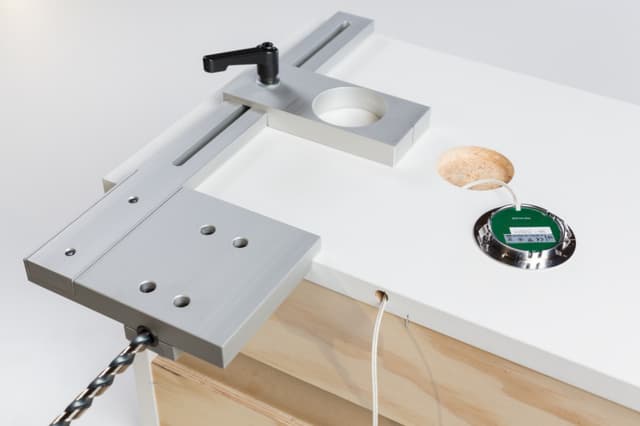 Puck Light Install Jigs, True Position