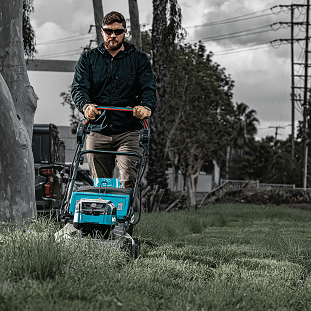 40V Max XGT Brushless 21" Self‑Propelled Commercial Lawn Mower Kit (8.0Ah) Alt 14 - Image