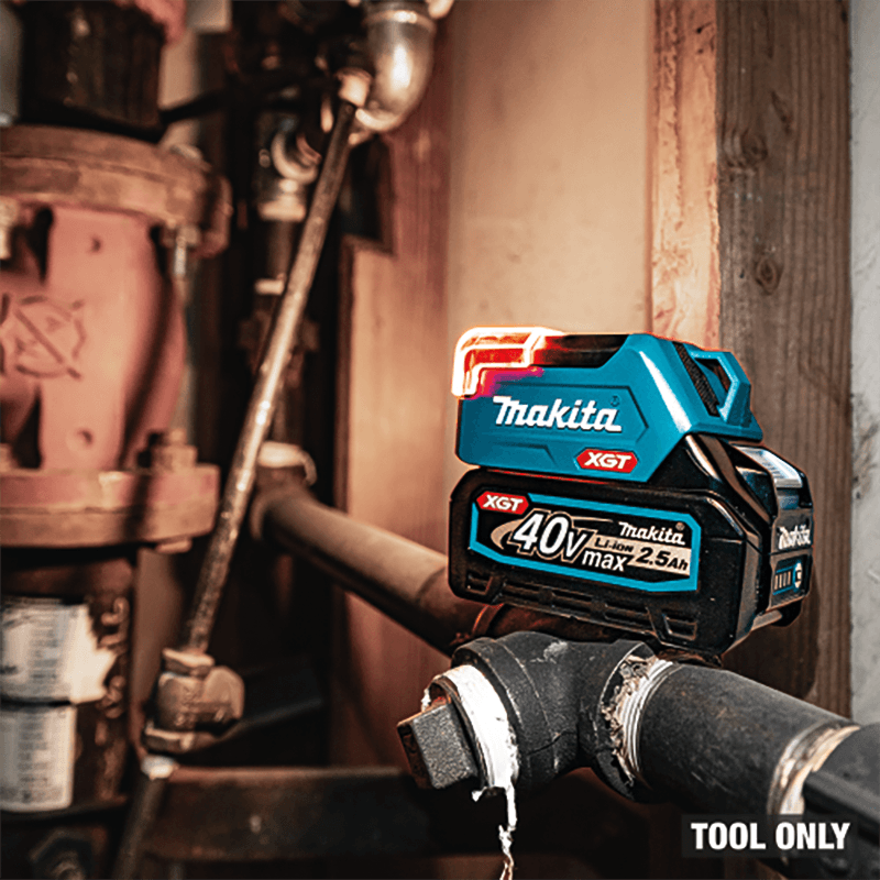 40V Max XGT Compact L.E.D. Flashlight Alt 10 - Image