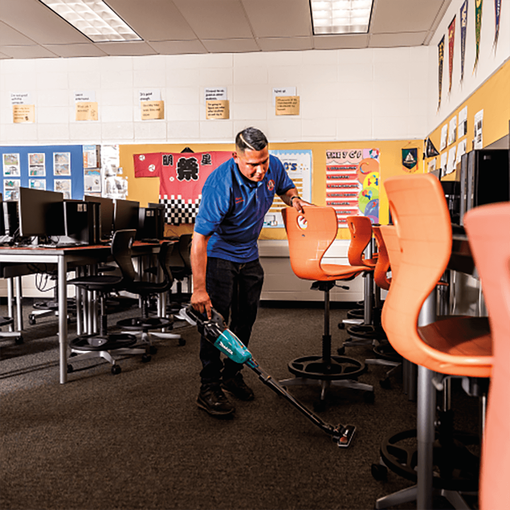 18V LXT Lithium‑ion Compact Brushless Cordless Vacuum Trigger with Lock Tool Only Alt 17 - Image