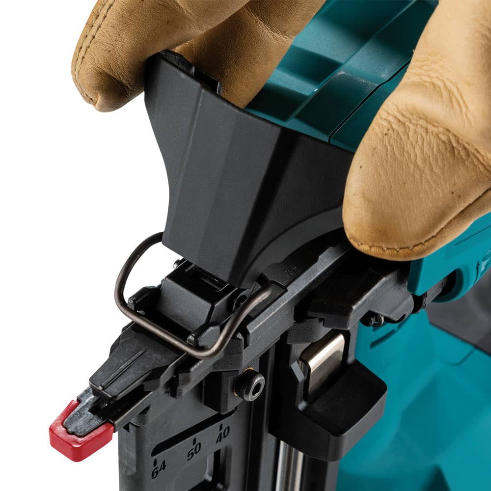 Makita XNB05Z Feature Shot (tool free jam release)