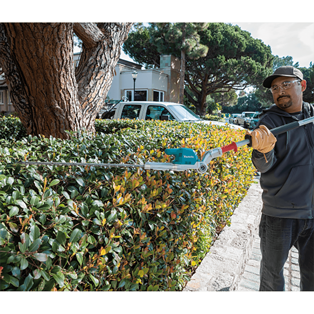 18V LXT Lithium‑Ion Brushless Cordless 20" Articulating Pole Hedge Trimmer Kit (5.0Ah) Alt 14 - Image