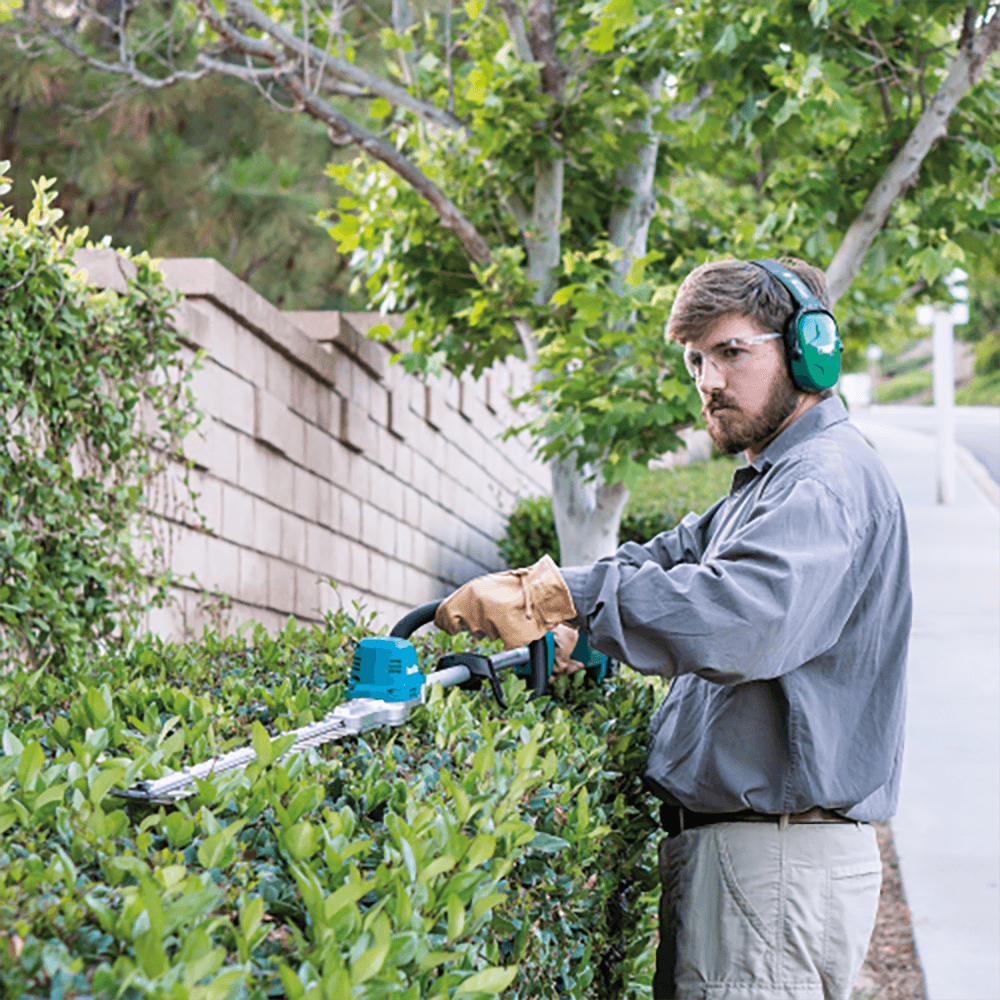 18V LXT Lithium‑Ion Brushless Cordless 24" Pole Hedge Trimmer, Tool Only Alt 3 - Image