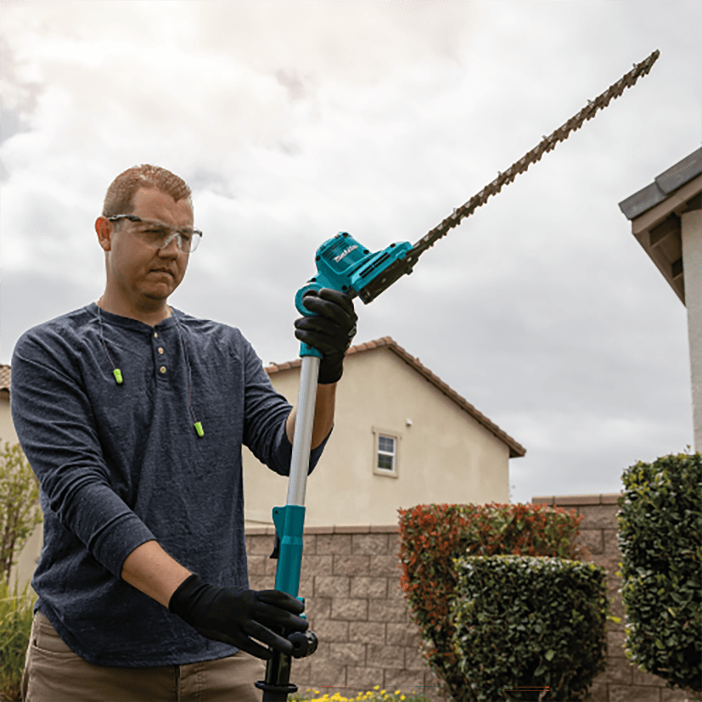 18V LXT Lithium‑Ion Cordless 18" Telescoping Articulating Pole Hedge Trimmer, Tool Only Alt 11 - Image