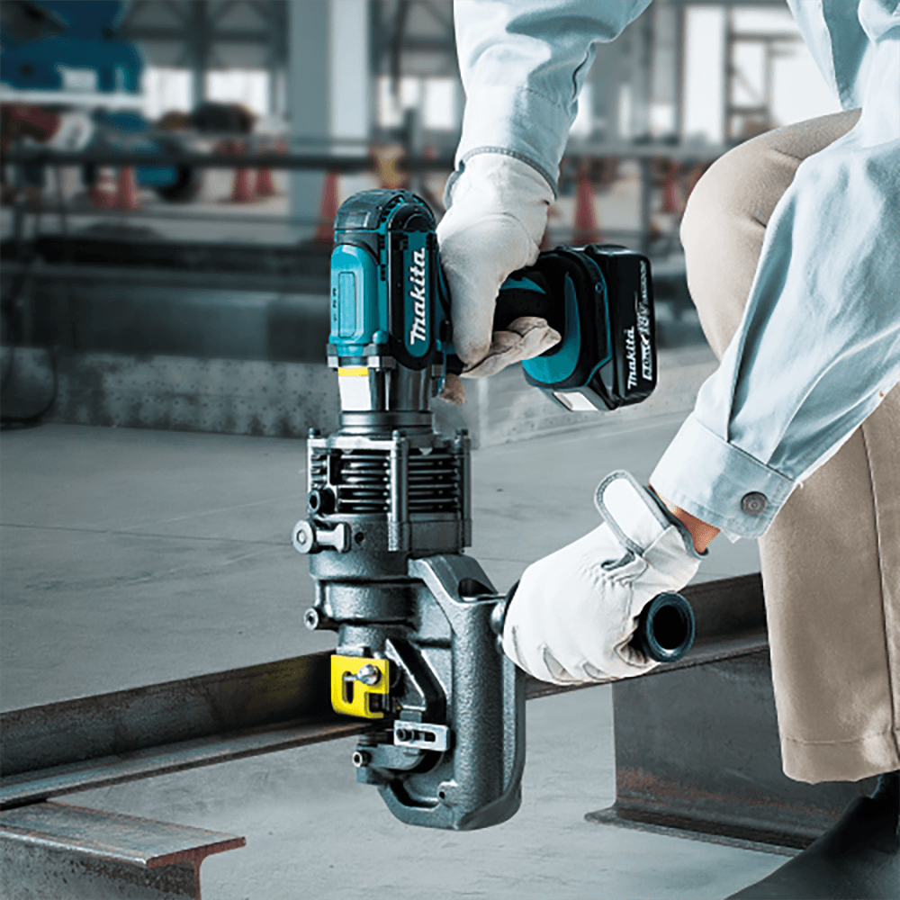 18V LXT Lithium‑Ion Cordless 5/16" Metal Hole Puncher Kit (5.0Ah) Alt 3 - Image