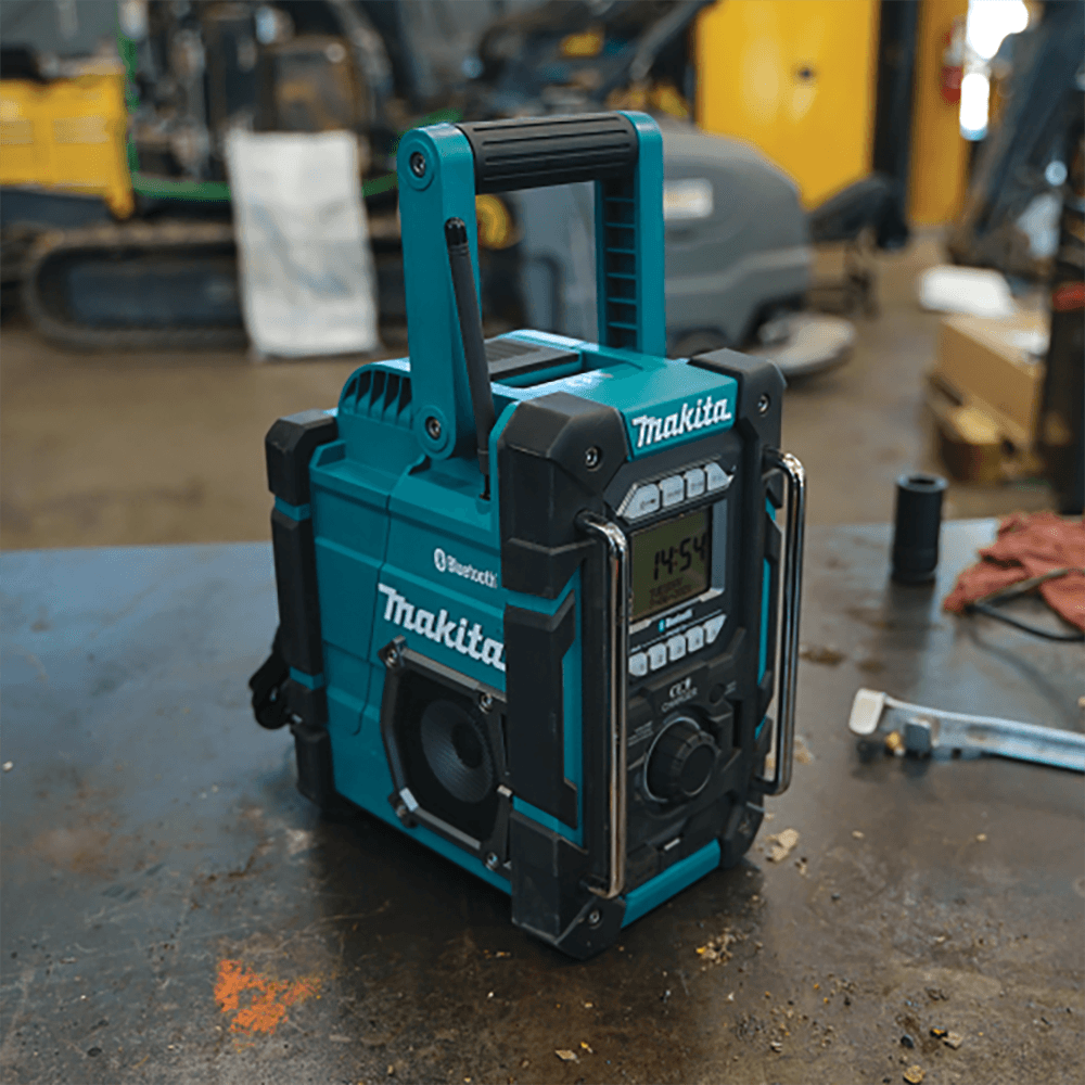 18V LXT 12V Max CXT Lithium‑Ion Cordless/Corded Bluetooth Job Site Charger/Radio, Tool Only Alt 11 - Image