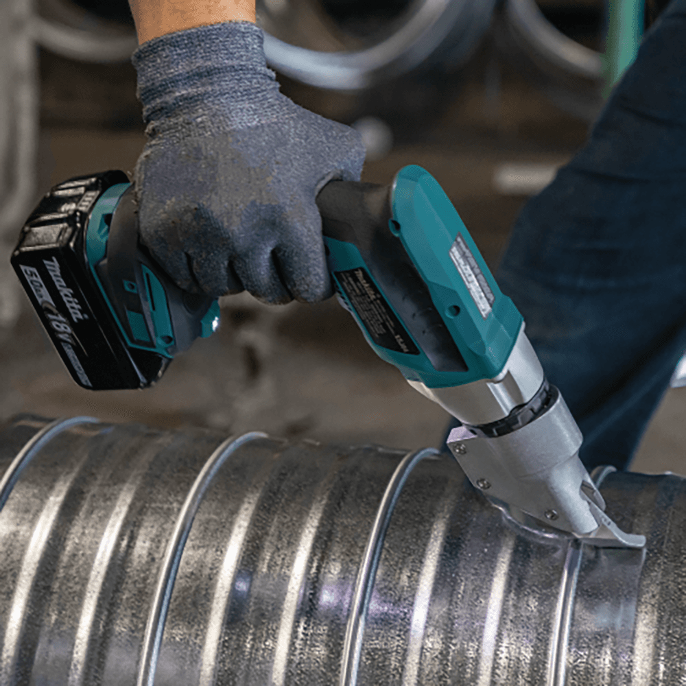 18V LXT Lithium‑Ion Brushless Cordless 18 Gauge Offset Shear Kit (5.0Ah) Alt 12 - Image