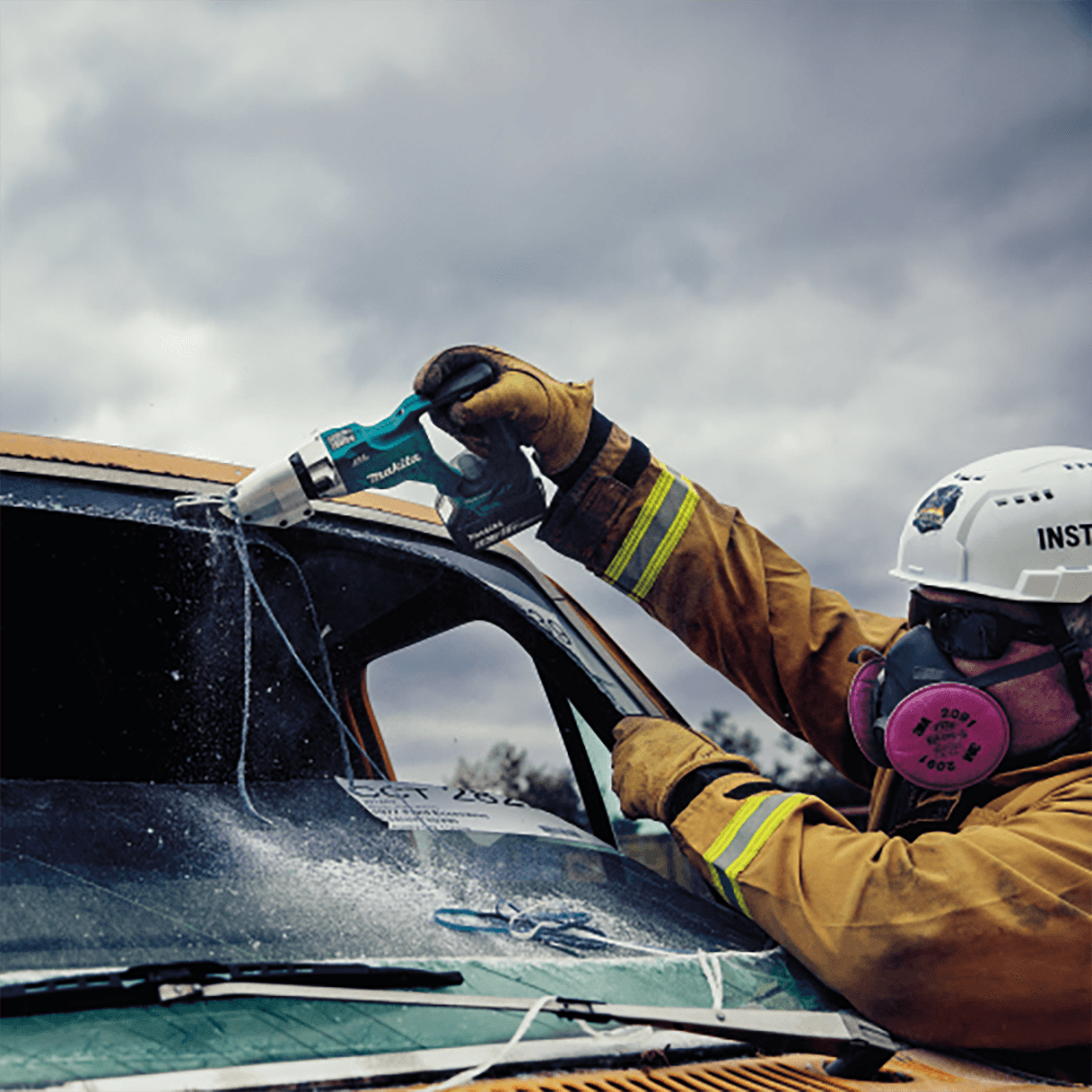 18V LXT Lithium‑Ion Brushless Cordless 1/2" Fiber Cement Shear Kit (5.0Ah) Alt 7 - Image