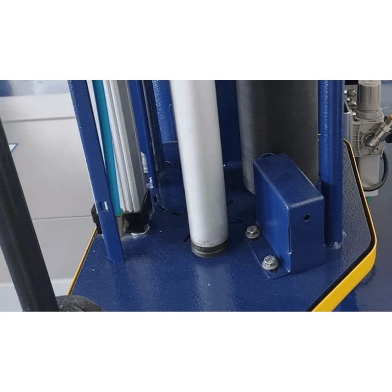 Robopac ROBOT MASTER Self Propelled Robot for Vertical Stretch Wrapping Alt 5 - Image