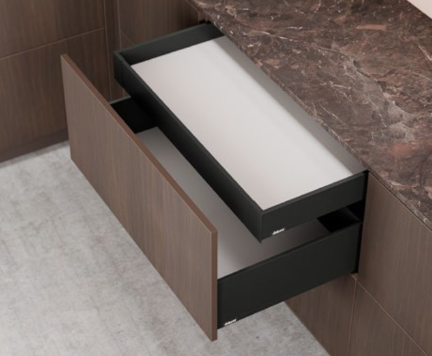 legrabox___m_height_interior_roll_out___application - Wurth Louis and Company legrabox___m_height_interior_roll_out___application